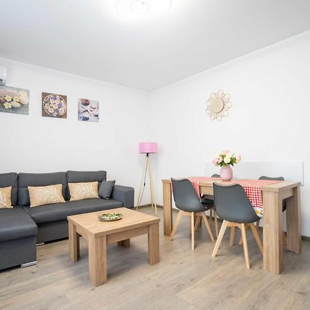 Cozyhome Брашов Екстериор снимка